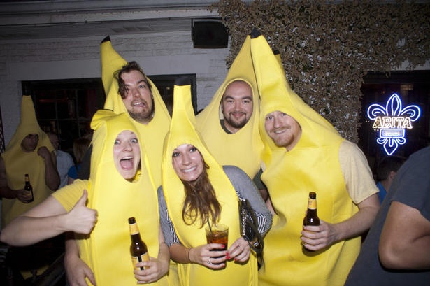 5 pub crawl themes that will make your summer insanely awesome! Theme ...