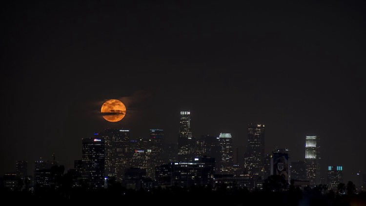 This Motion Designer Will Blow Your Mind With His Photos And Videos Of LA!