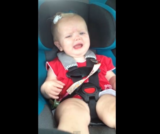 Baby Loses It When She Hears Katy Perry’s Song “Dark Horse”
