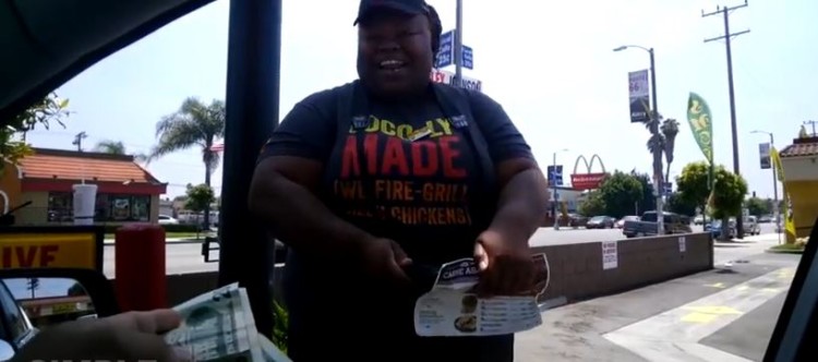 They are Going Around Tipping Fast Food Workers $100 And It Is So Awesome!!
