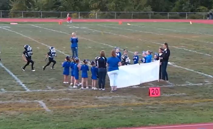 Banner 1 and Might Mites Pee Wee Football Team 0