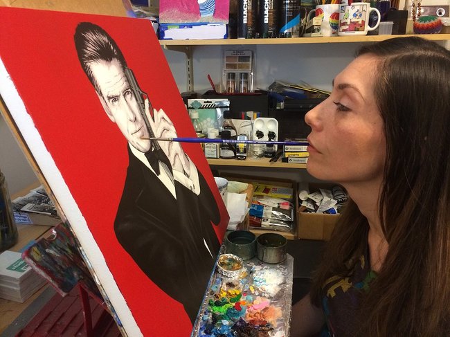 Paralyzed Artist Has Learned To Paint Some Of The Most BEAUTIFUL Masterpieces!